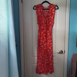 Beautiful loft midi dress. Plus size 20 v-neck sleeveless 🤩